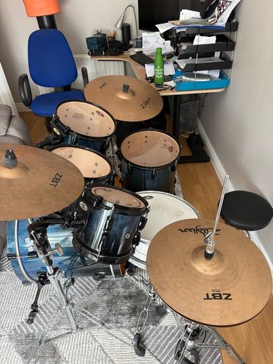 Pearl Vision Birch 6-Piece Drum Kit with Zildjian Cymbals