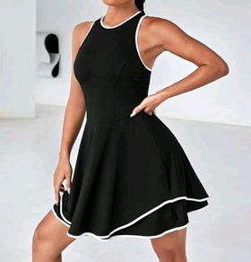 Tennis badminton gym sports dress L 14-16