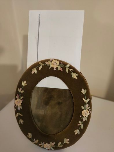 Antique/Vintage French frame.