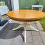 Solid round wood table Image 3