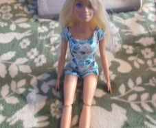Barbie doll articulated legs