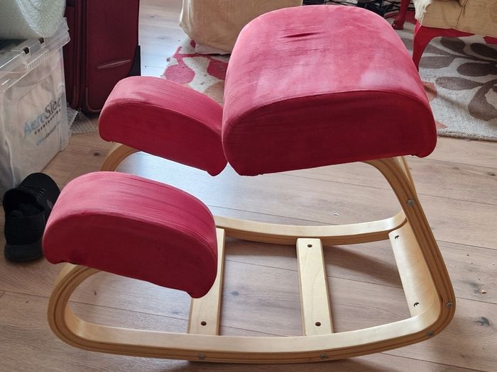 Ergonomic Kneeling Rocker Chair