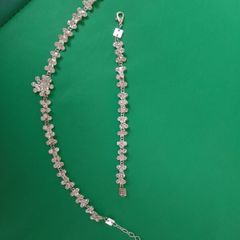newbridge jewellery bundle (1 necklace 1 bracelet 2earrings)