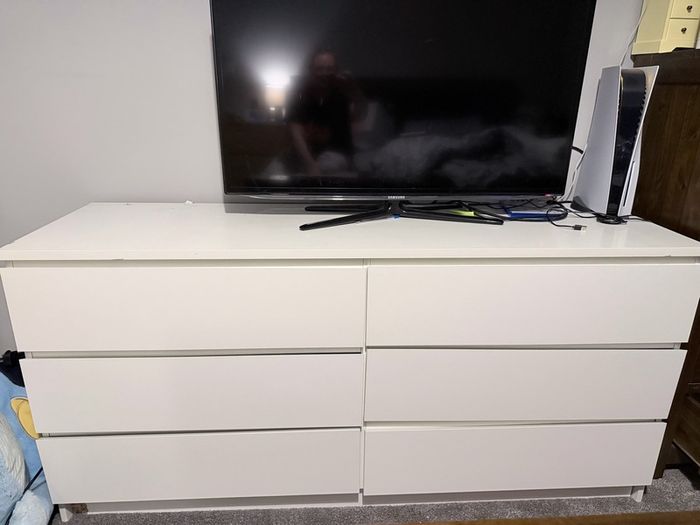 Chest of Drawers