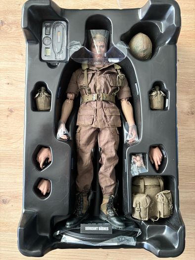 Hot Toys Platoon Chris Taylor (MMS135) & Sergeant Barnes (MMS141) Set