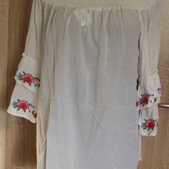John & Tina off shoulders embroidered blouse size UK18 EU46 Postage included