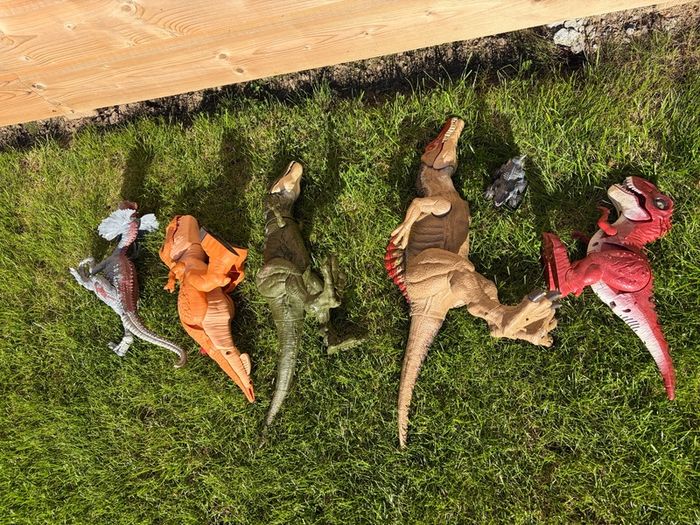 dinosaur toys