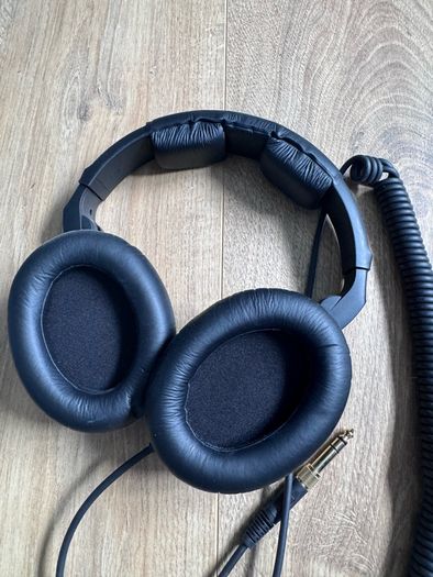 Sennheiser HD 280 Pro Professional Studio Headphones