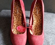 SALE E5 Suede Shoes  Size 5