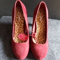 SALE E5 Suede Shoes  Size 5