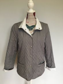 Ladies reversible grey - white jacket