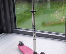 Micro children's scooter Maxi - pink