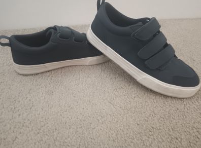 Boys  shoes/ trainers