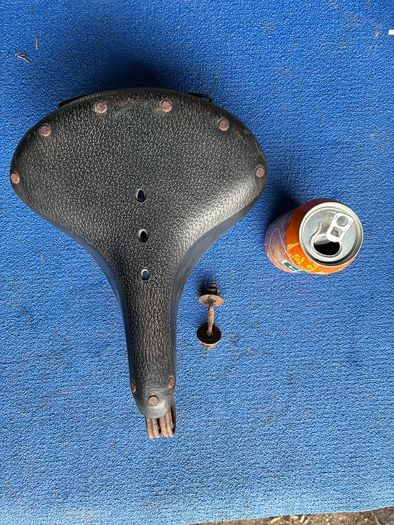 Vintage Wrights saddle