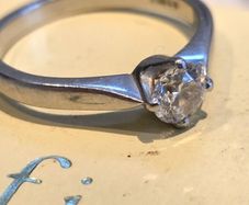 Platinum 4 Claw Diamond Ring