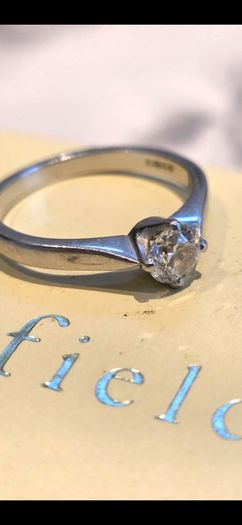 Platinum 4 Claw Diamond Ring