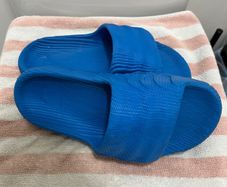 adidas SLIDES