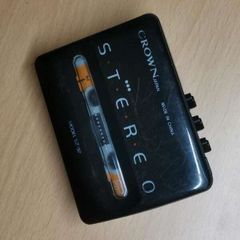 Crown SZ-32 Walkman Cassette Player