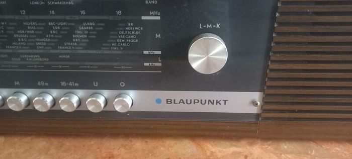 Vintage Blaupunkt radio with extra Bass speaker works and sounds great