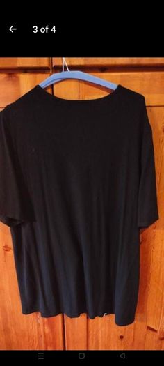 Ladies Ann Harvey black and white top.