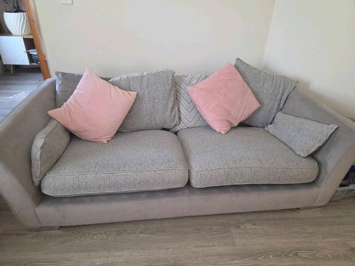 4 Seater & 3 Seater Couch