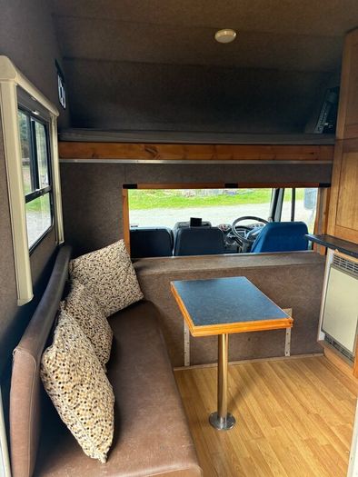 2006 Iveco silver horse lorry