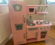 Kidkraft wooden kitchen pink - Like new