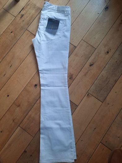 White boot leg jeans size 38