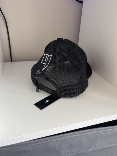 Yelir Cap