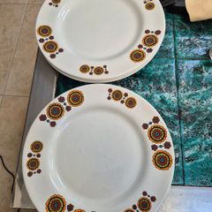 Arklow plates 7 in all