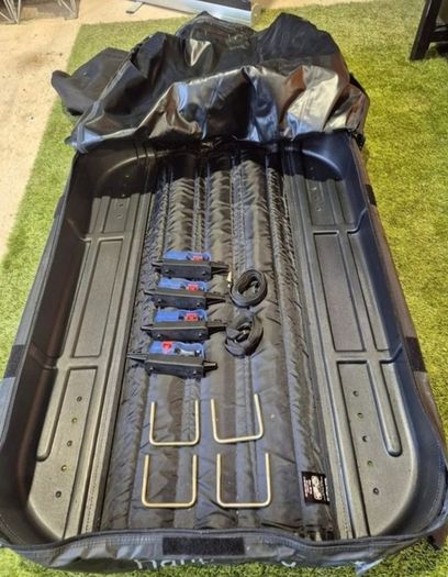 Thule ranger 90 roof box
