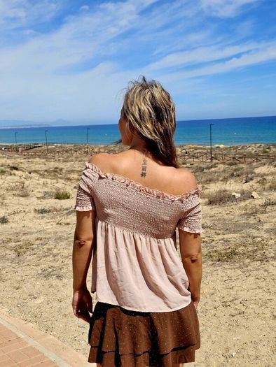 Top blouse -shoulder off