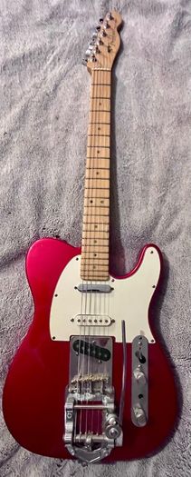 Fender USA Telecaster - Chrome Red