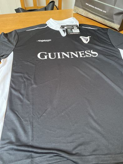 Mens short sleeve top