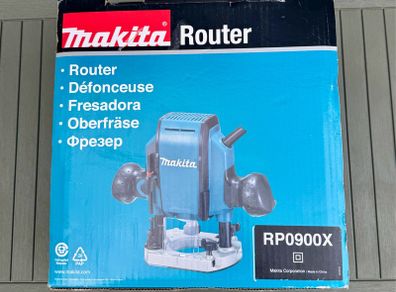 Makita RP0900X 900W Electric Plunge Router 240V