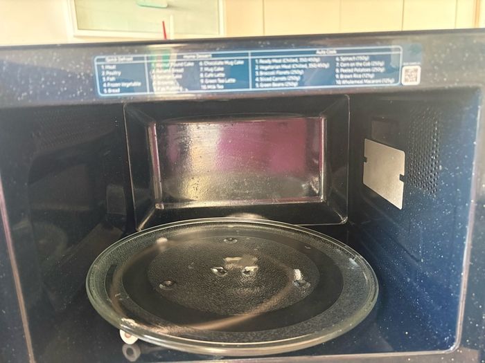 Samsung Microwave MS23T5018AC