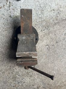 Bench Vice
