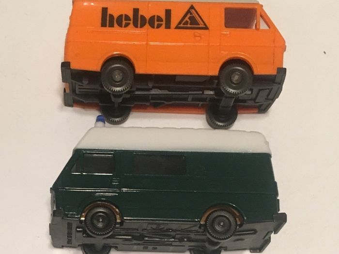 Wiking/Herpa Volkswagen LT vans