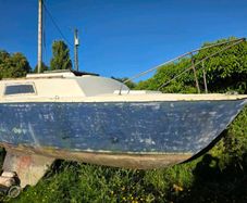 Sail boat