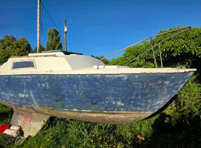 Sail boat