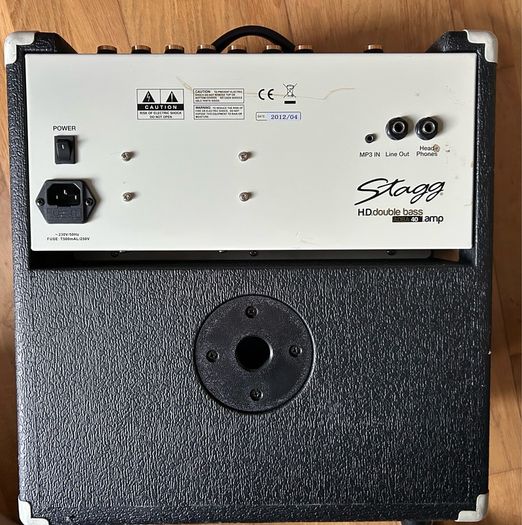 Fender Squier P Bass & Stagg 40w Bass Amp