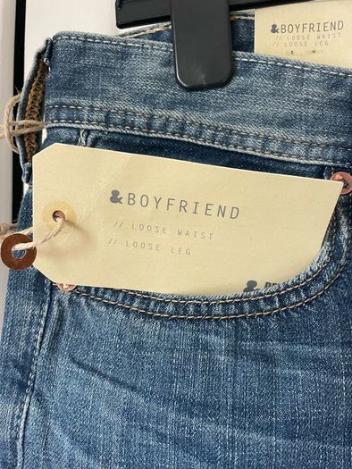 shorts Bnwt H&M. Denim shorts boyfriend style size 10