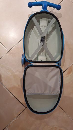 Scooter travel suitcase