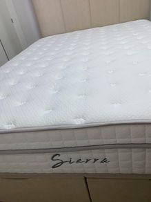 Des Kelly 5ft mattress