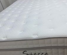 Des Kelly 5ft mattress