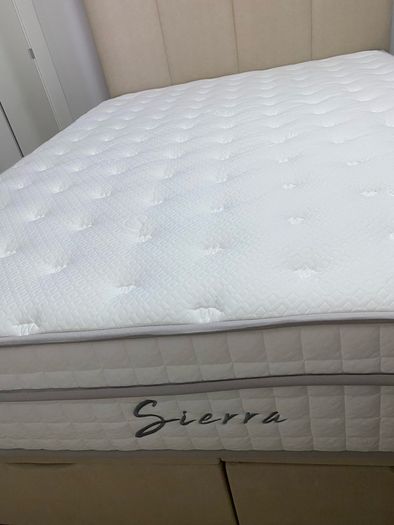 Des Kelly 5ft mattress