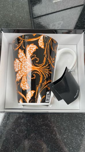 Set of 2 mugs