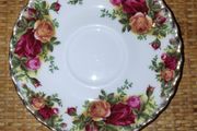 Royal Albert Old Country Roses saucer