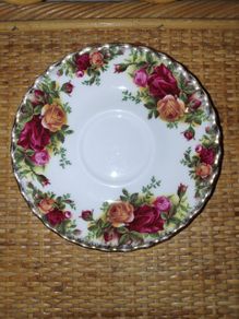 Royal Albert Old Country Roses saucer