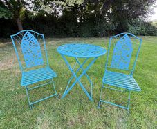 Teal metal garden set (new)